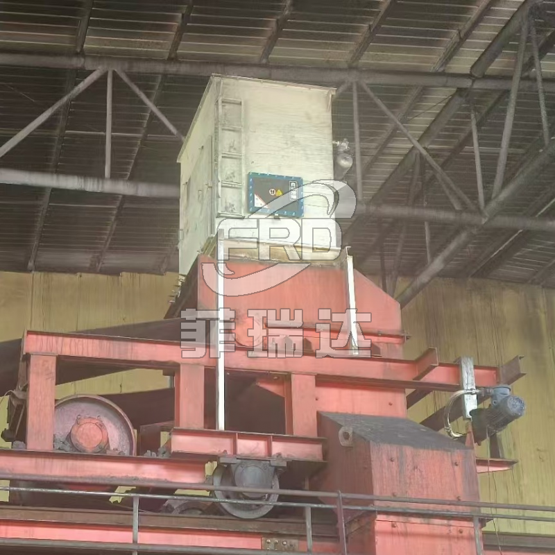 機(jī)械振打扁布袋除塵器工作原理